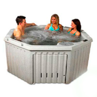 3 people in hot tub