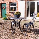 Small, Medium, or Large? Garden Furniture Solutions for Every Family Size